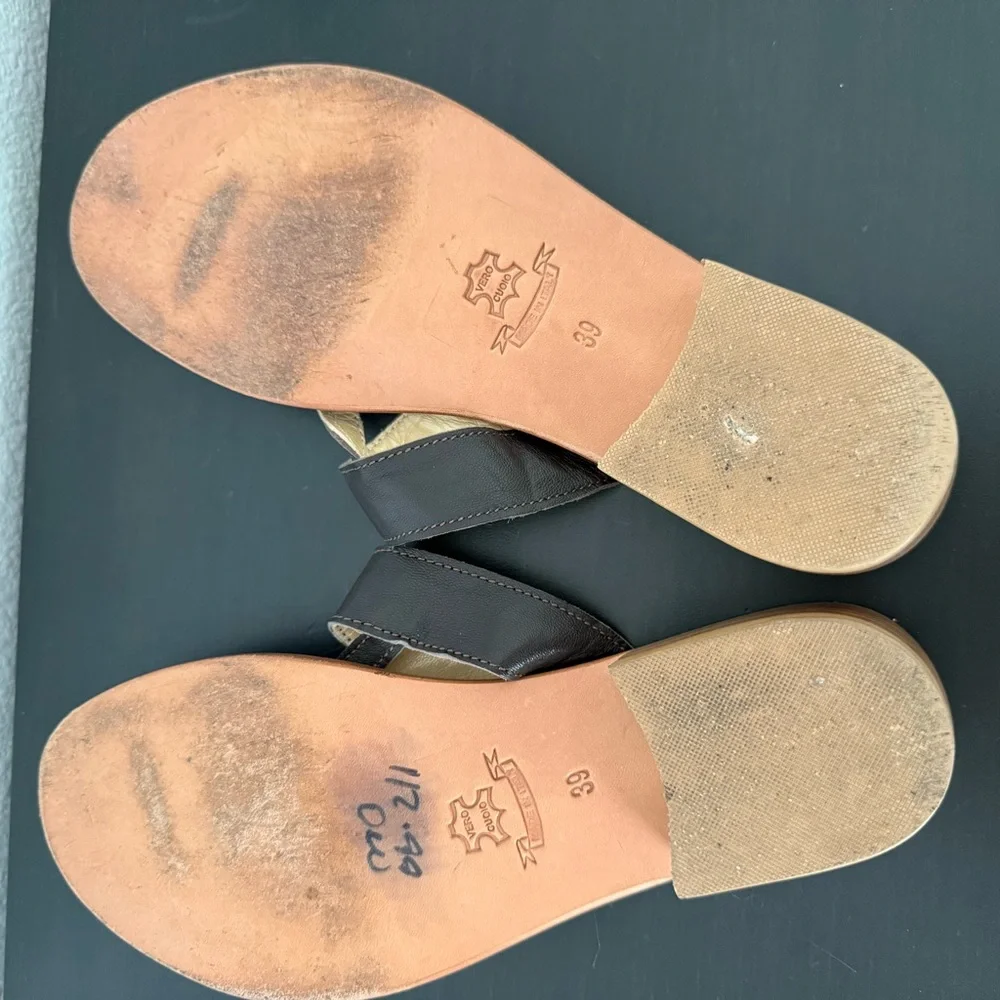 SCHETTINO DI CAPRI Leather Sandals Embellished with Crystal